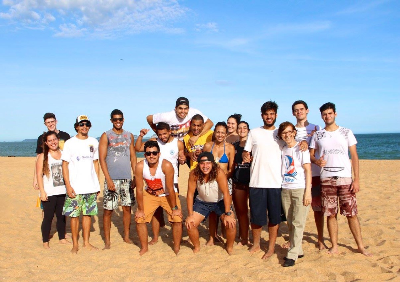 Estudantes da FSMA participam de tarde de jogos na Praia Campista