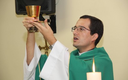 Missa celebra o Dia do Professor na Faculdade Salesiana