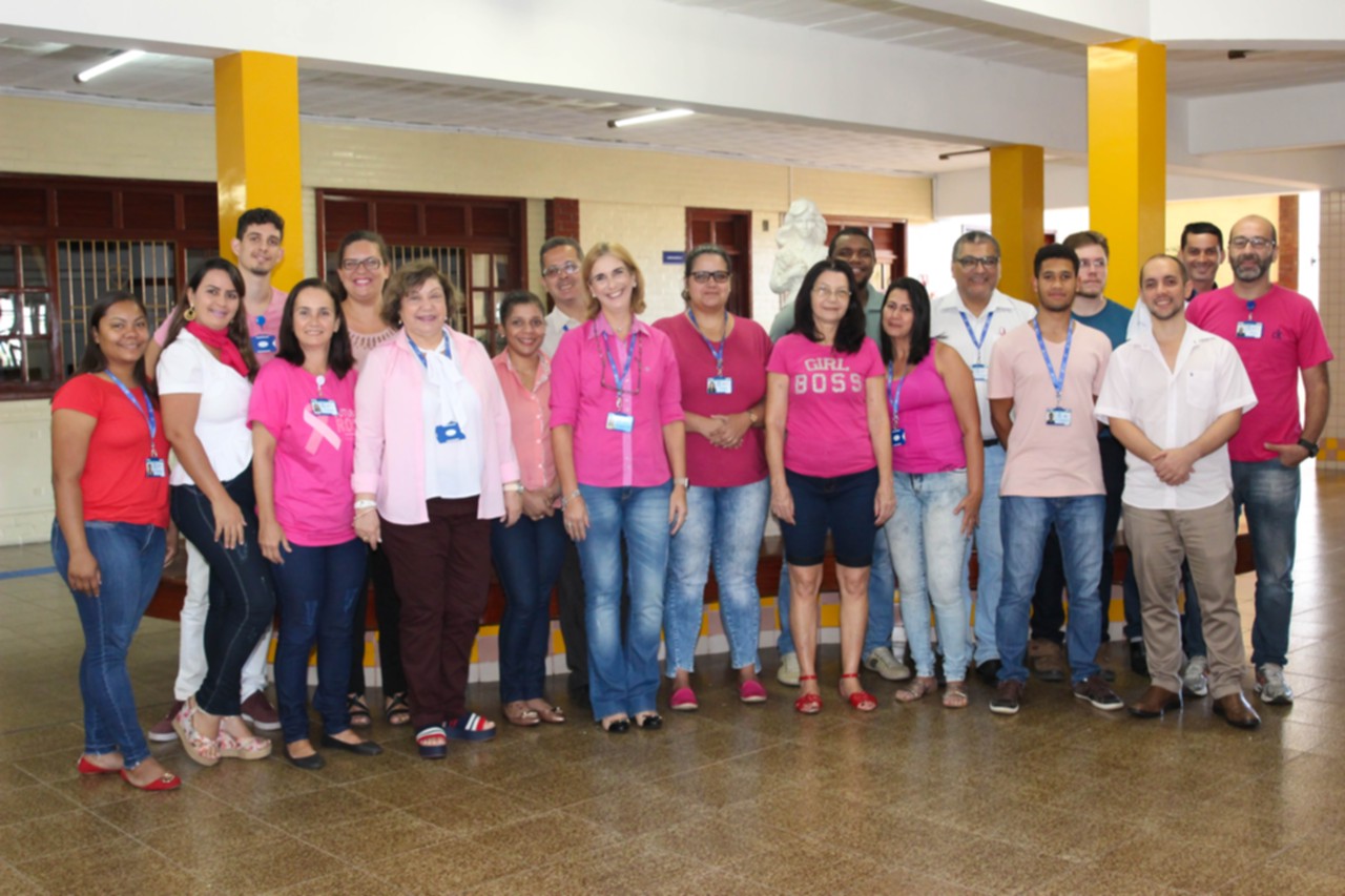 Outubro Rosa: movimento de conscientização na Faculdade Salesiana e no INSG/Castelo           